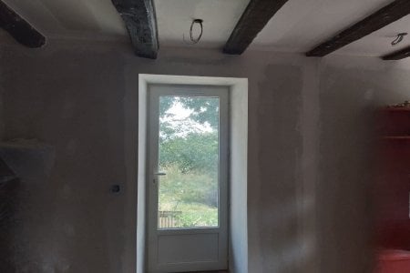 agencement intérieur : Pose de placo et bandes dans une pièce entière, murs et plafond